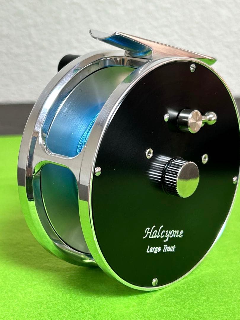 リール Kiraku Halcyone Large Trout. #6-#8