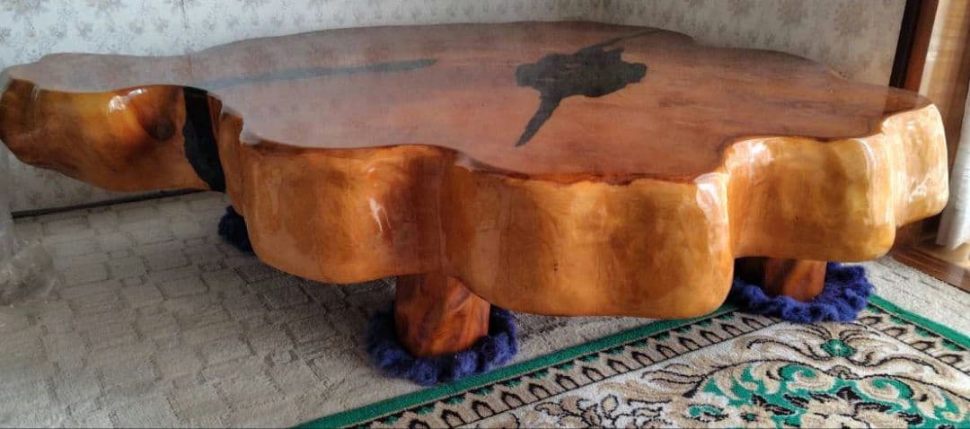 ユニークな自然木の座卓　値段相談可