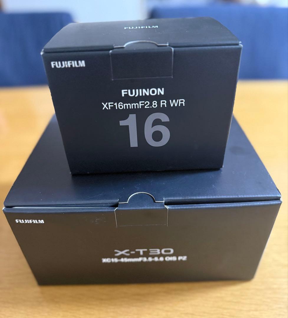 富士フイルム　X-T30 XC15-45レンズキット