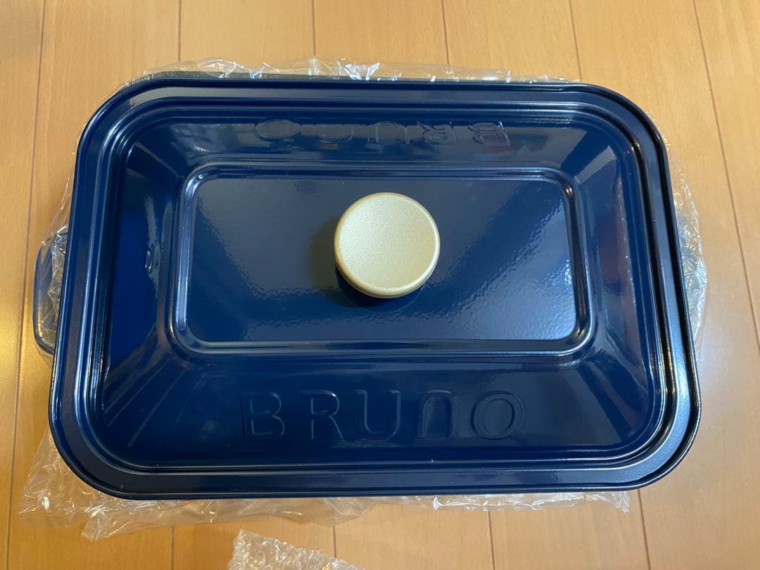Brunoコンパクトホットプレート　セラミックコート鍋付　ネイビー
