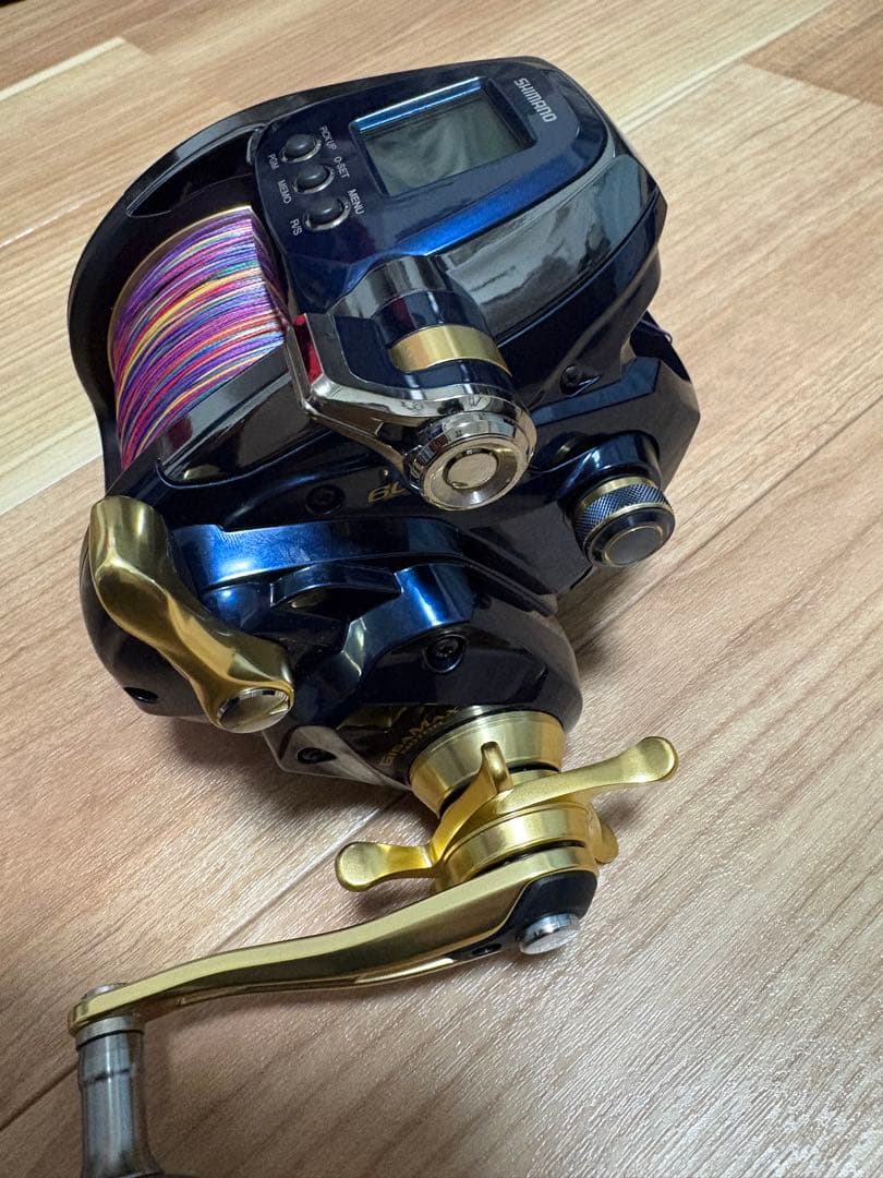 今月のみ大特価❣️新古品❣️シマノ ビーストマスター6000 PE8-600付き