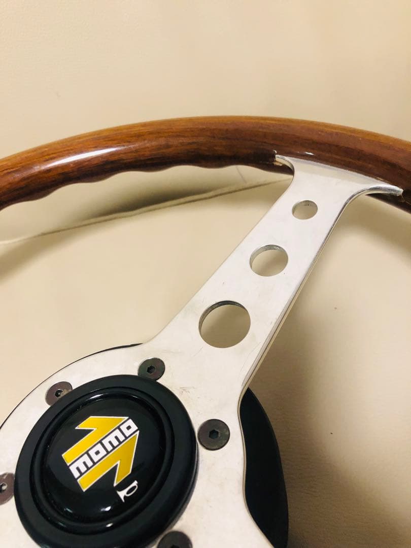 【送料込み】希少　MOMO ウッド ステアリング INDY モモ　ハンドル