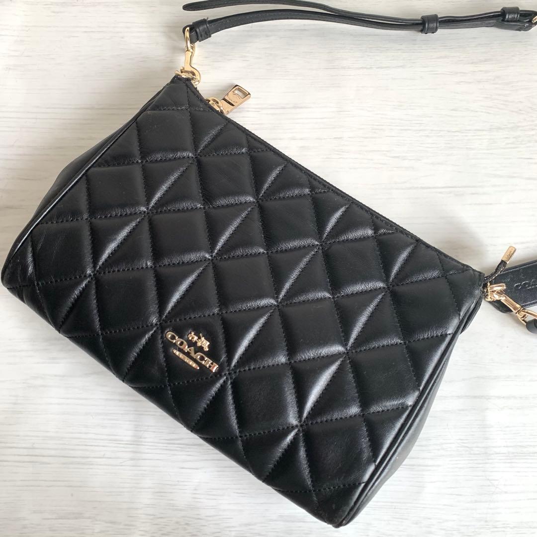 COACH ショルダーバッグ　キルティング　コーチ