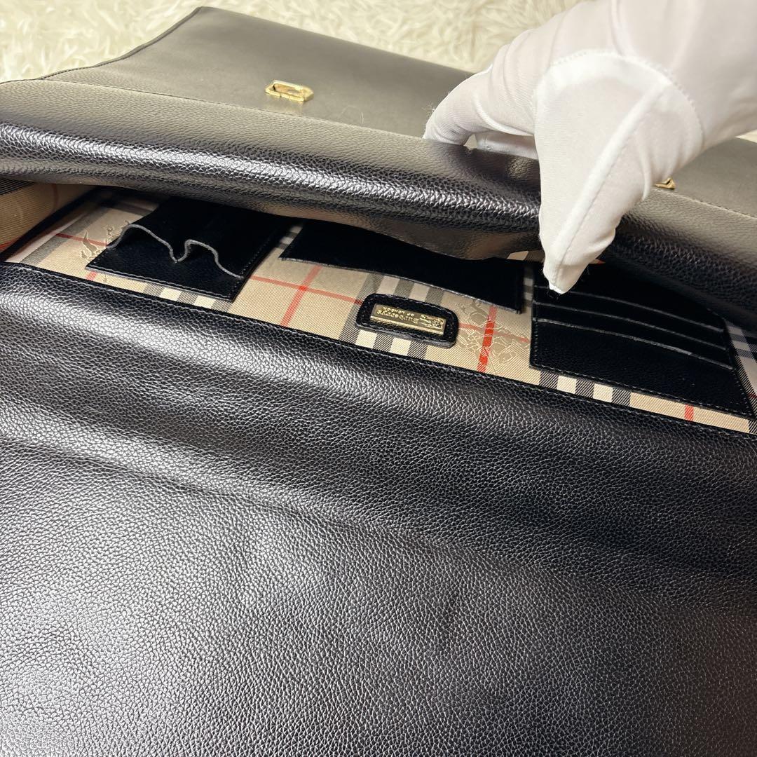 Burberry レザー ビジネスバッグ ブリーフケース ノバチェック シボ革