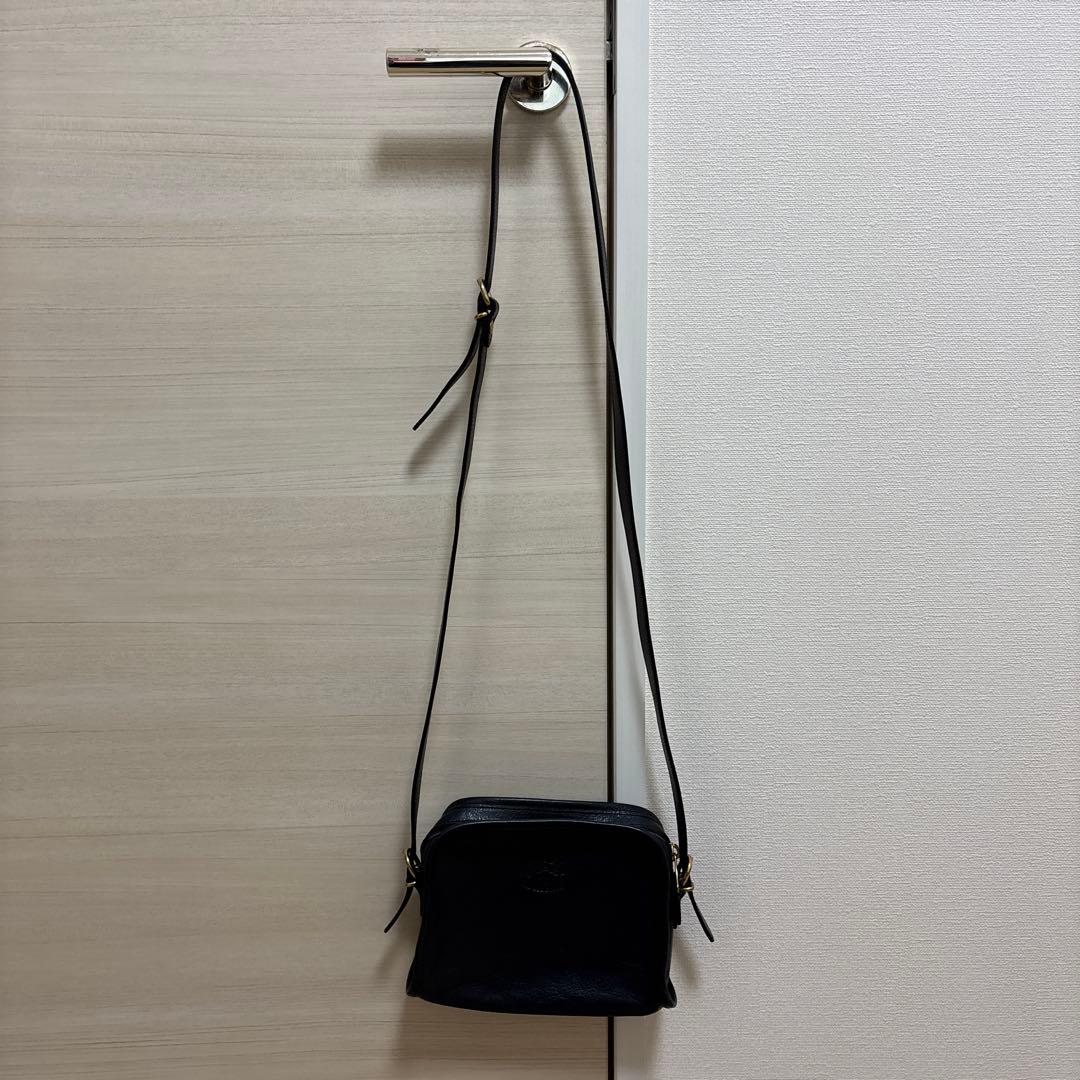 IL BISONTE ネイビー レザー ショルダーバッグ