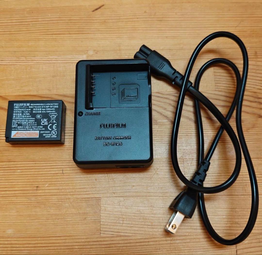 Fujifilm X-E5 ミラーレス一眼 シルバー