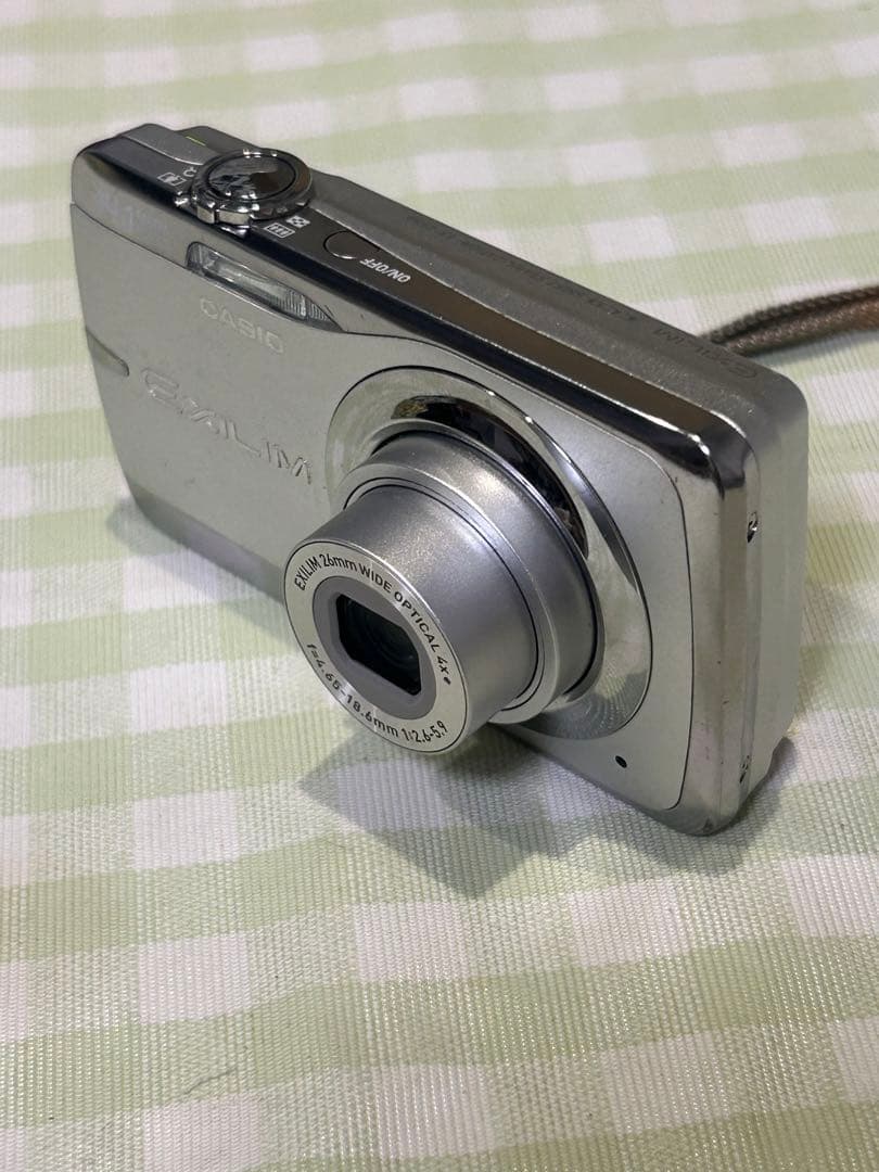 CASIO EXILIM EX-Z550 14.1メガピクセル シルバー