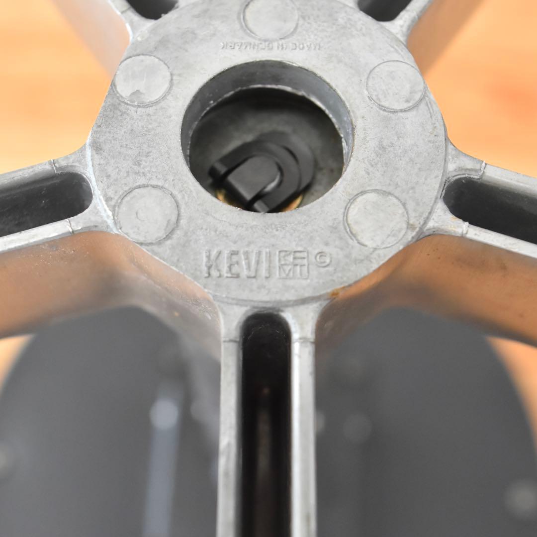 KEVI デンマーク　Fritz Hansen 昇降式　回転椅子　アルミナム