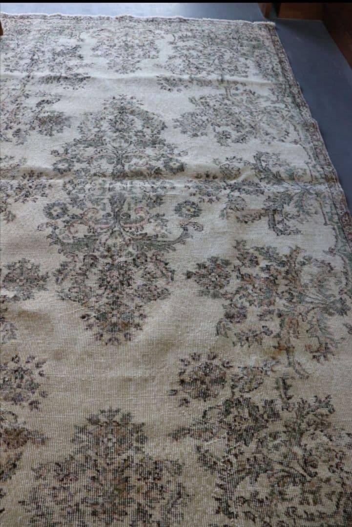 ボタニカルbeige ヴィンテージラグ　トルコラグ　ウィリアムモリス　アクタス