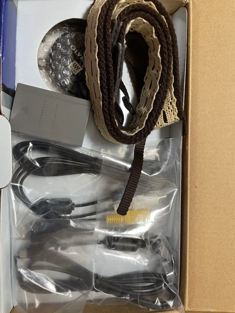 Olympus E-PL6 ミラーレス一眼 本体+レンズ