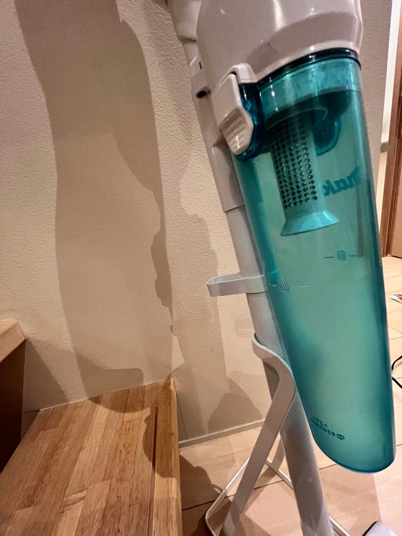 マキタ 充電式クリーナー 14.4V CL142FD