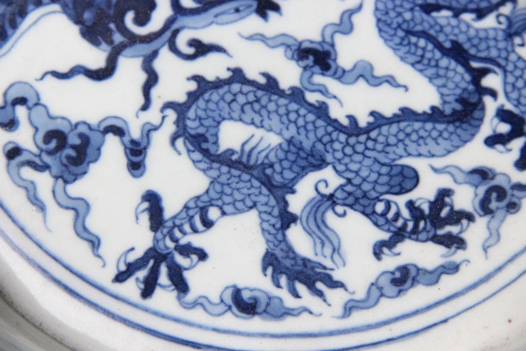 中国 清代 染付　青花双龍戯珠図 花口洗 大明宣徳年製 文房具　皿 FJ9-10