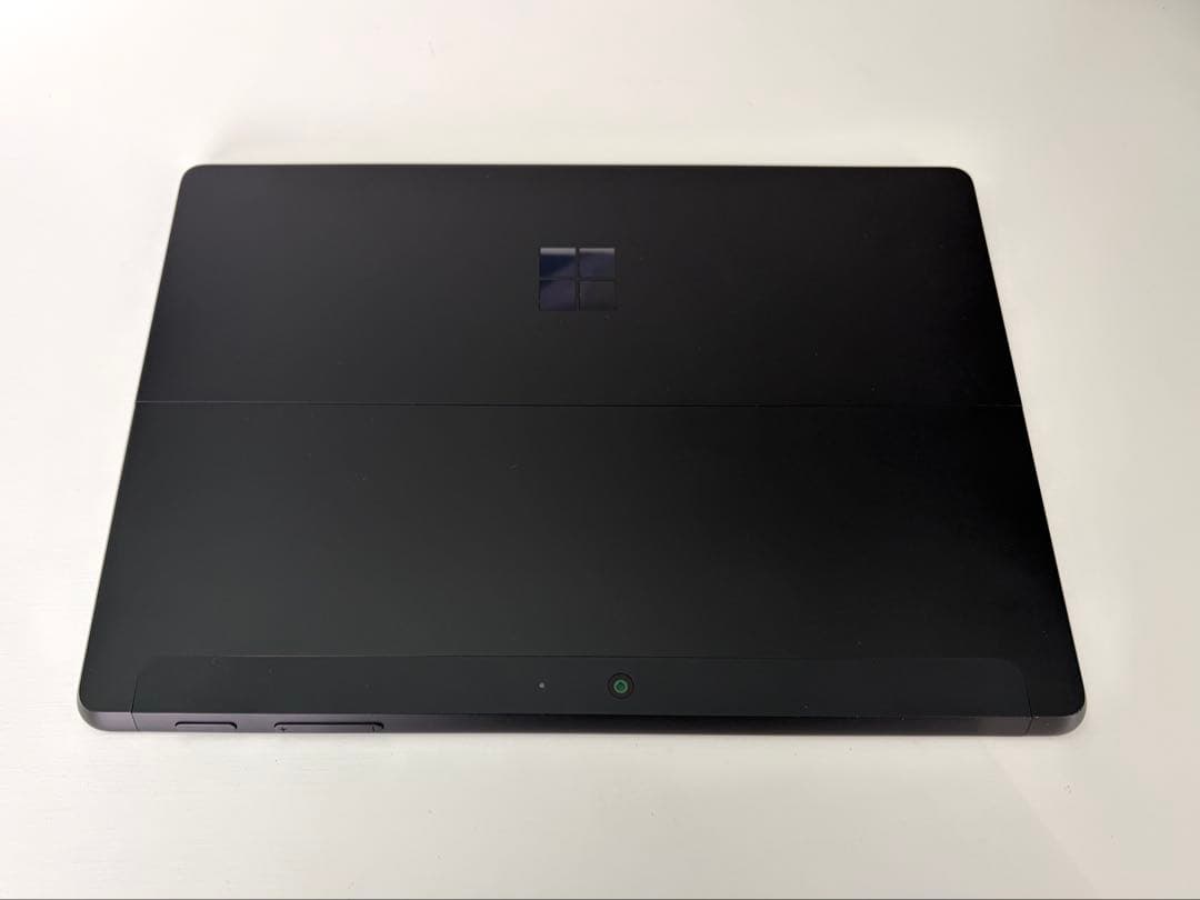 Microsoft Surface Go3　10.5インチ 8GB 中古品