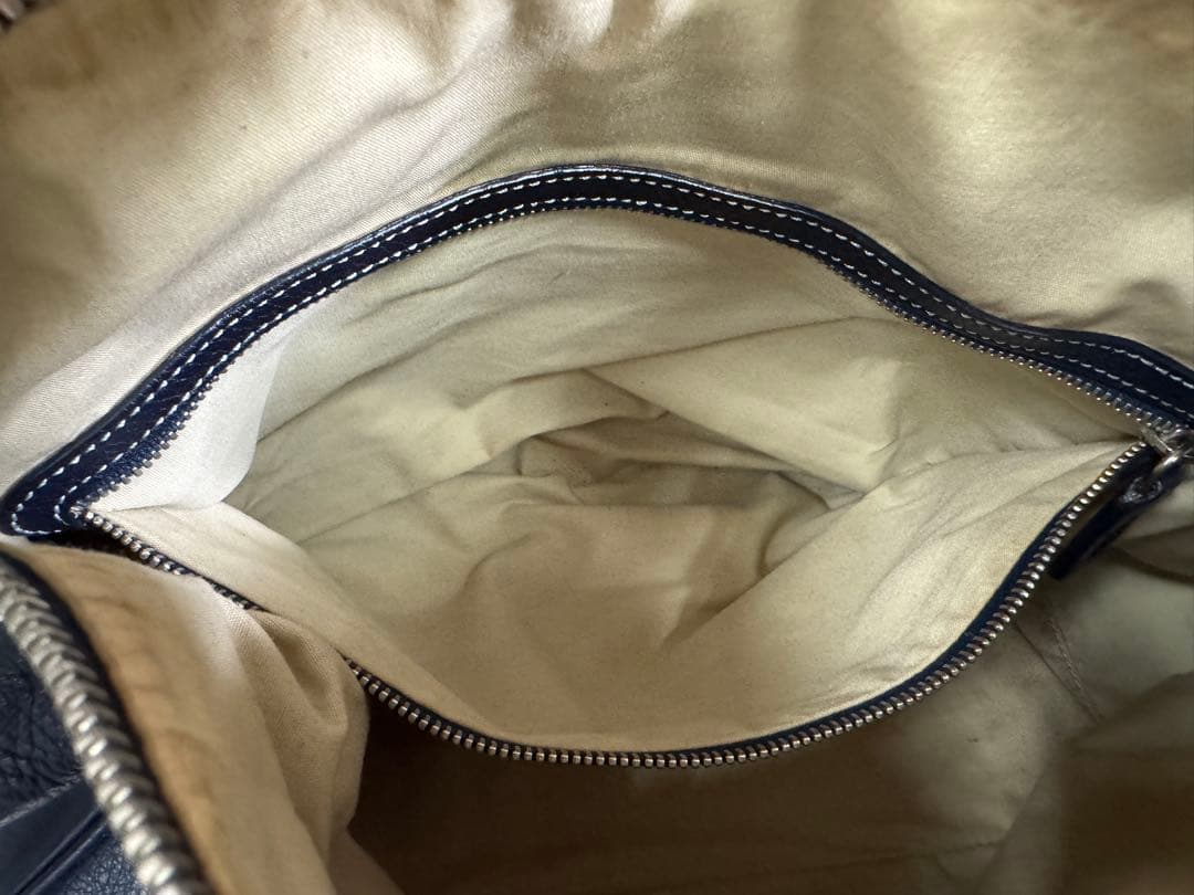 ★TOD'S ★ ネイビー レザー ショルダーバッグ