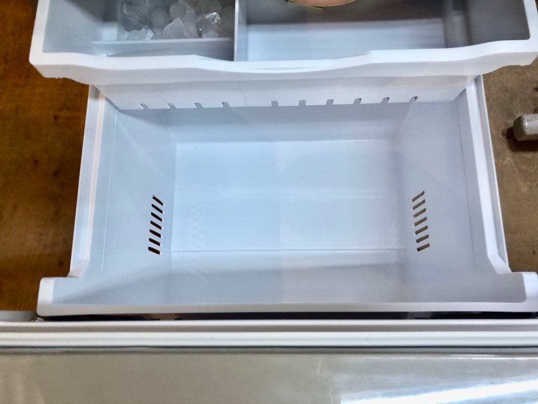 〈手渡し料金＠兵庫県加東市〉〈中古〉日立ノンフロン冷凍冷蔵庫　　2017年製