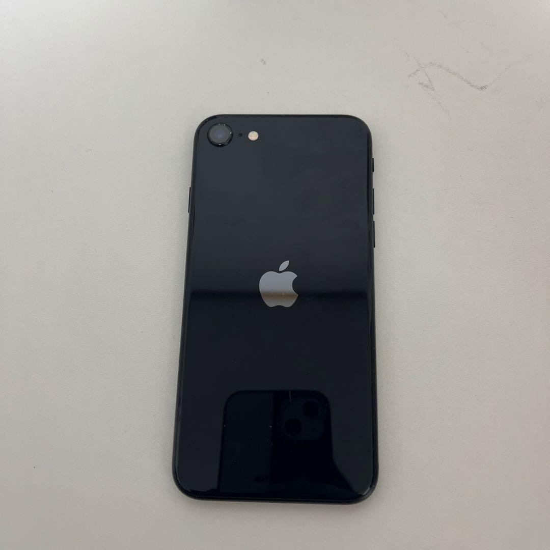 【早い者勝ち】iPhone SE 第3世代64GB SIMフリー