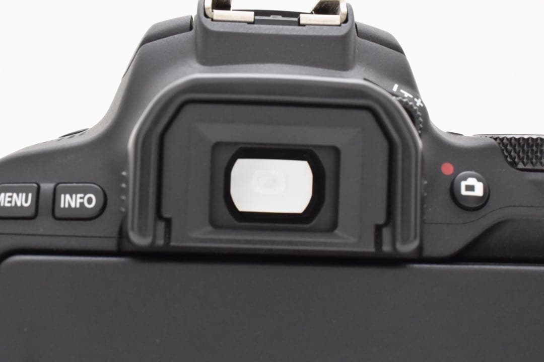 デジタル一眼レフカメラCANON EOS Kiss X9標準レンズセット