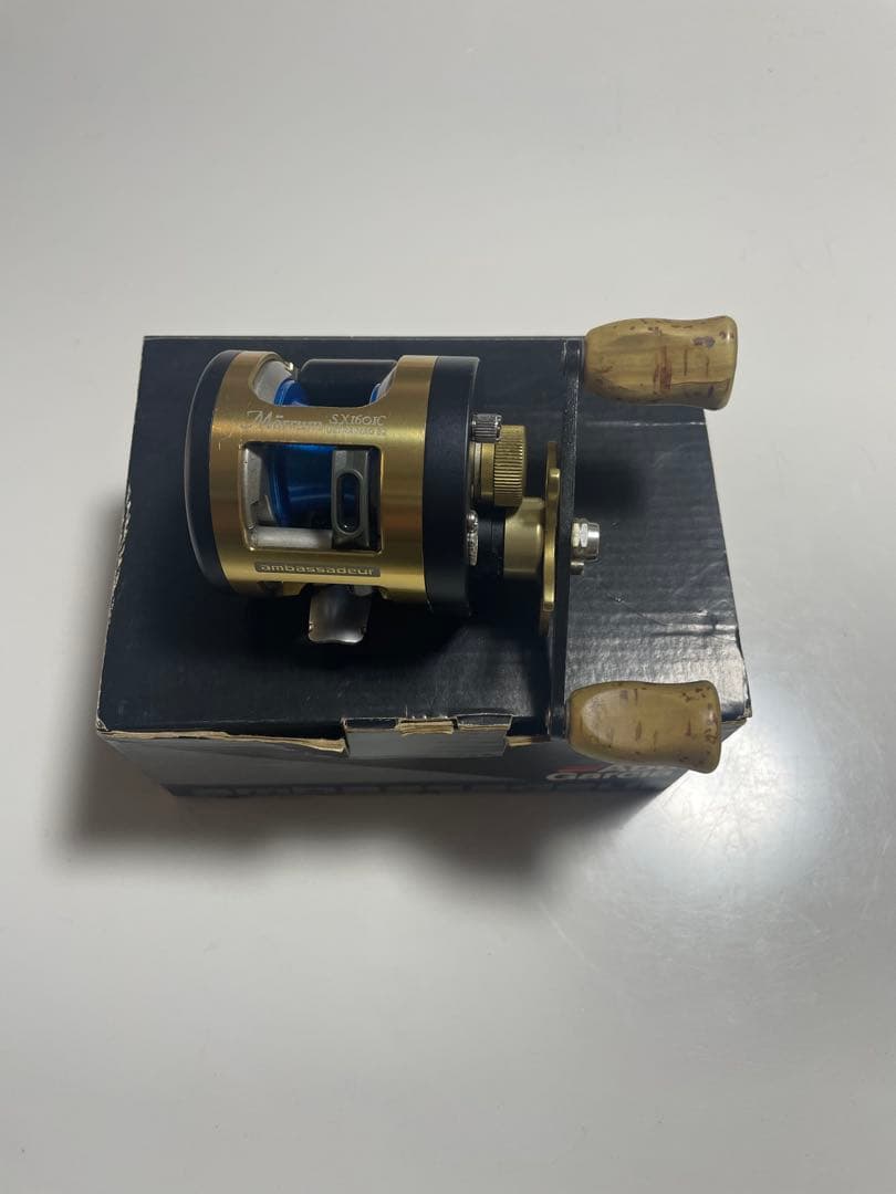 セ*チ様 AE74 Abu Garcia Ambassadeur 限定モデル 左