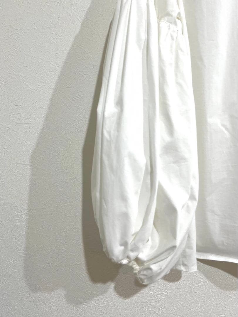 CELERI 2025SS パフスリーブシャツ　白　ドゥーズィエムクラス