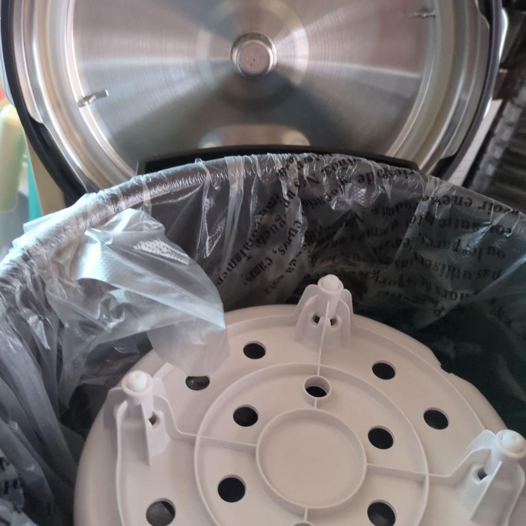 IRIS OHYAMA 電気圧力鍋　4L PMPC−MA4　2024年製