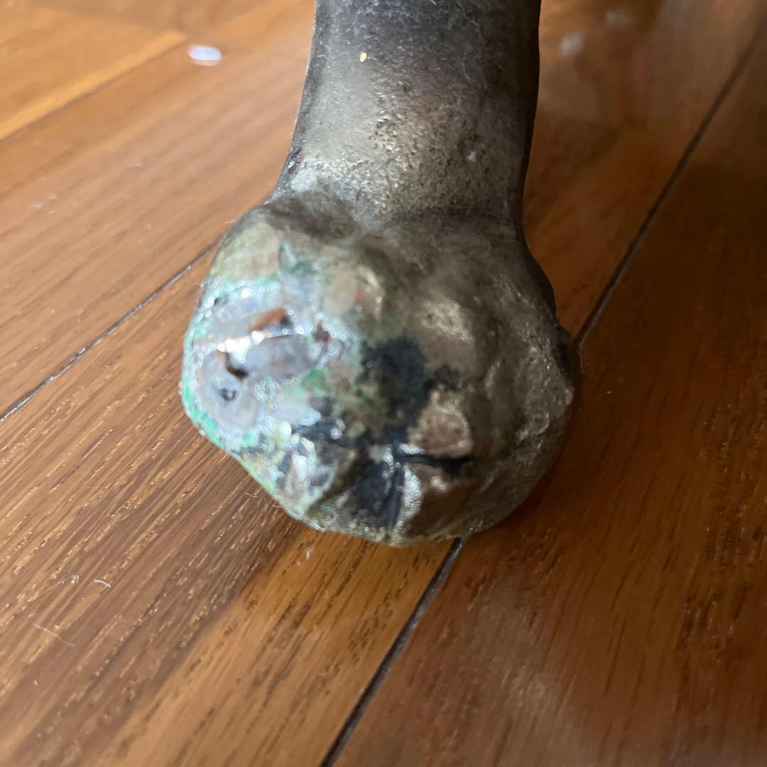 玉乗り獅子　置物