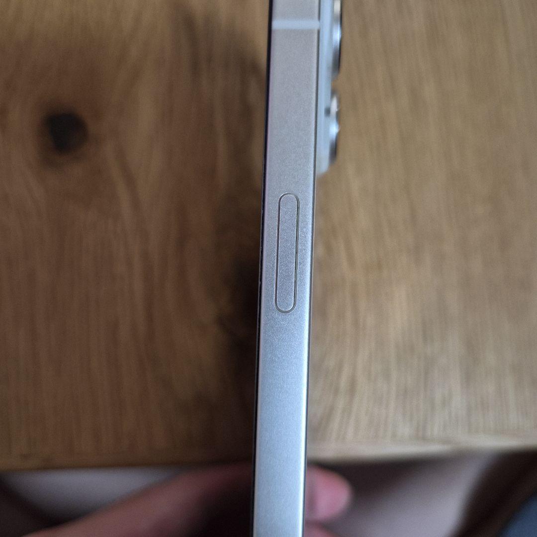 Apple iPhone 1４　plus　6.7インチ　128GB ホワイ 本体