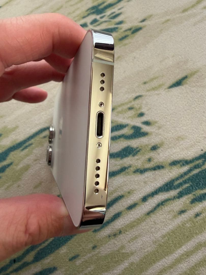 スマートフォン本体 Sakura