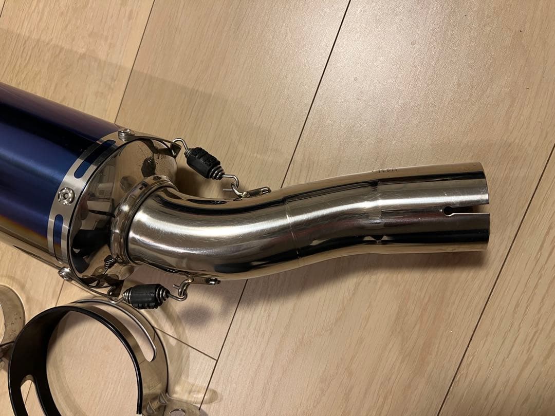 Slip-On サイクロン LEPTOS チタンブルーカバー 政府認証