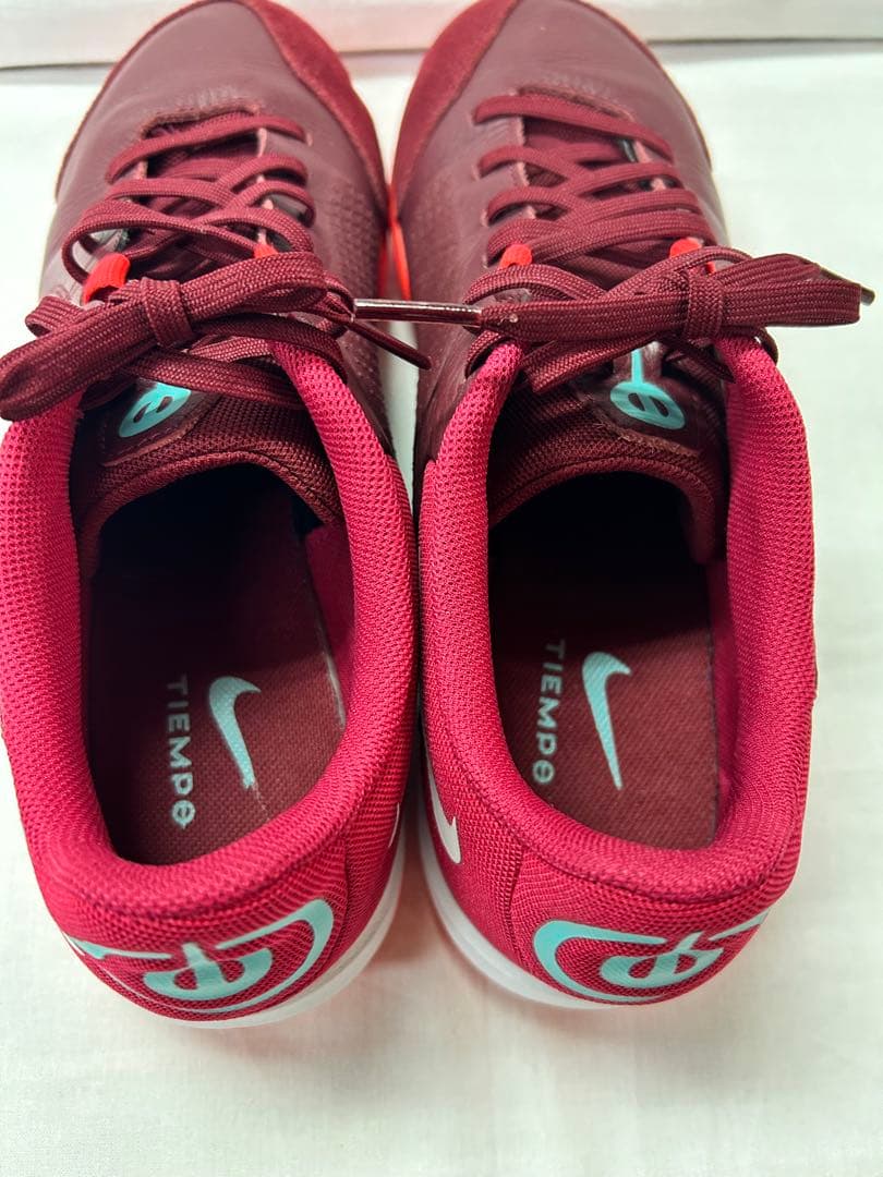 ☆【美品】NIKE TIEMPO フットサルシューズ サイズ 25.5cm