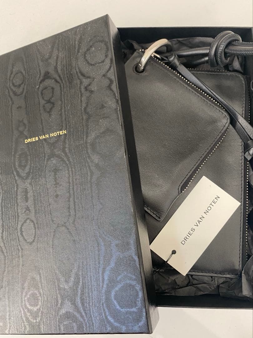 DRIES VAN NOTEN(ドリスヴァンノッテン) 財布　ケース