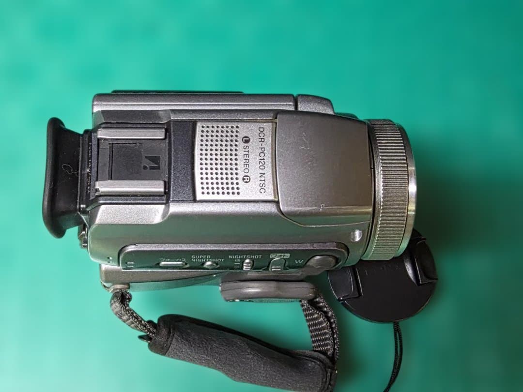 ビデオカメラ Sony Handycam DCR-PC120
