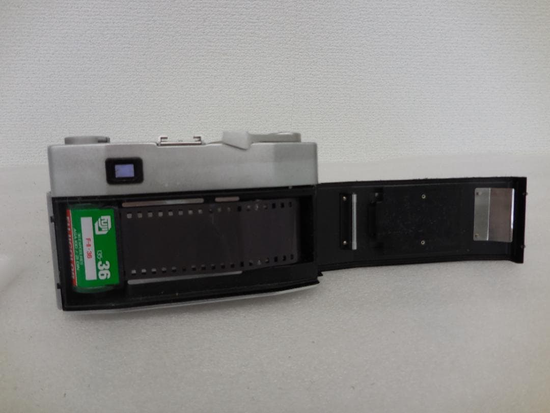 OLYMPUS　カメラ　三脚　フラッシュ　セット　中古品