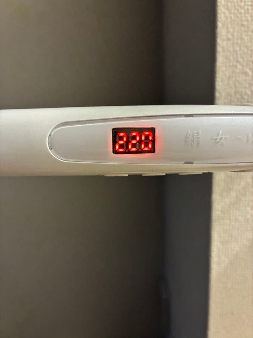 ヘアアイロン KINUJYO LM-125