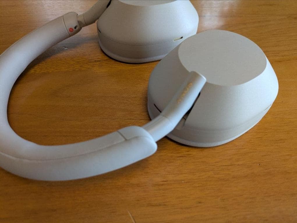 WH1000XM5 ホワイト