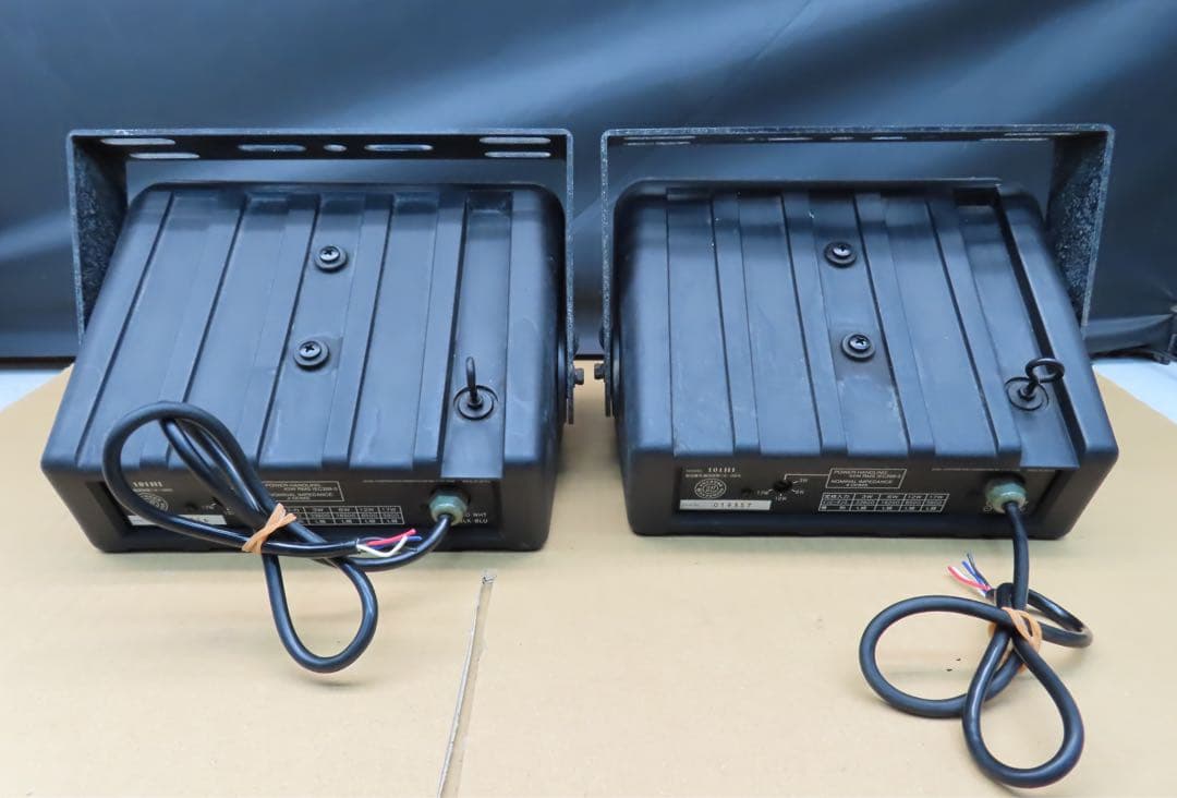 動作品 BOSE 101HI スピーカー 2個セット ブラケット付