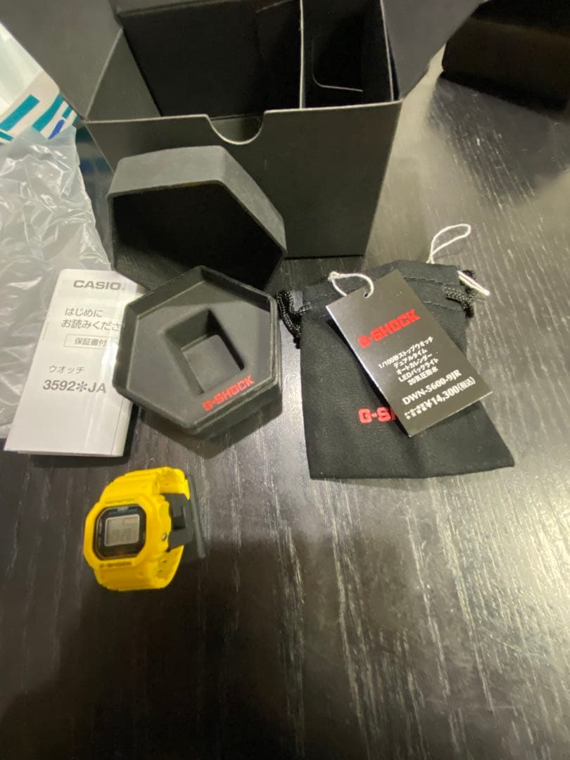 G-SHOCK DW-5600-9JR イエロー