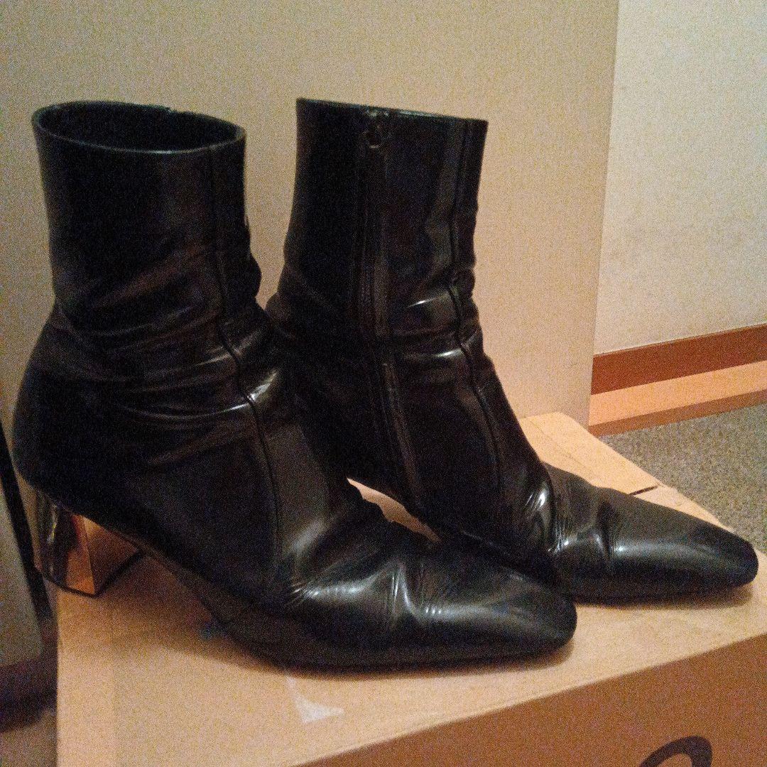 ゆうう　【希少】サンローラン 23AW XIVzipブーツ