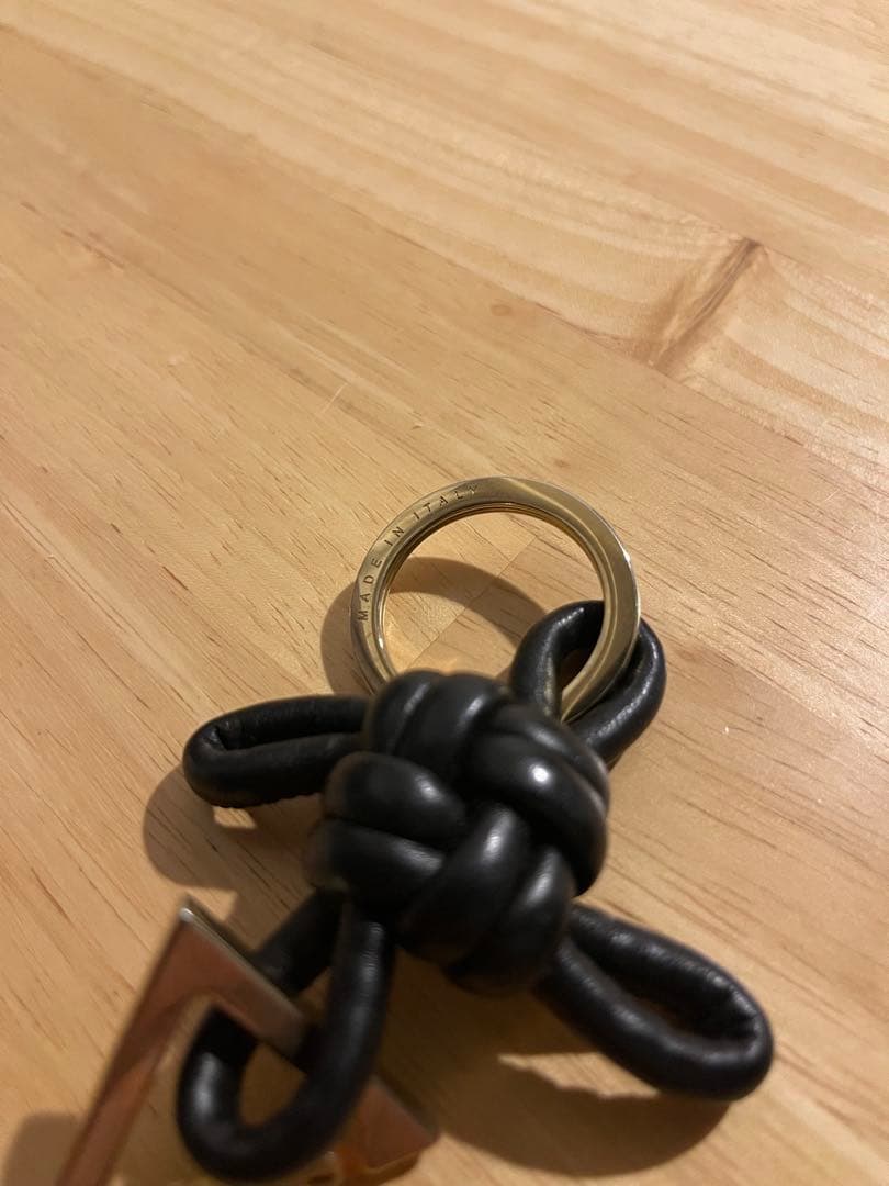 〈maさん専用〉BOTTEGA VENETA ブラックレザーキーホルダー