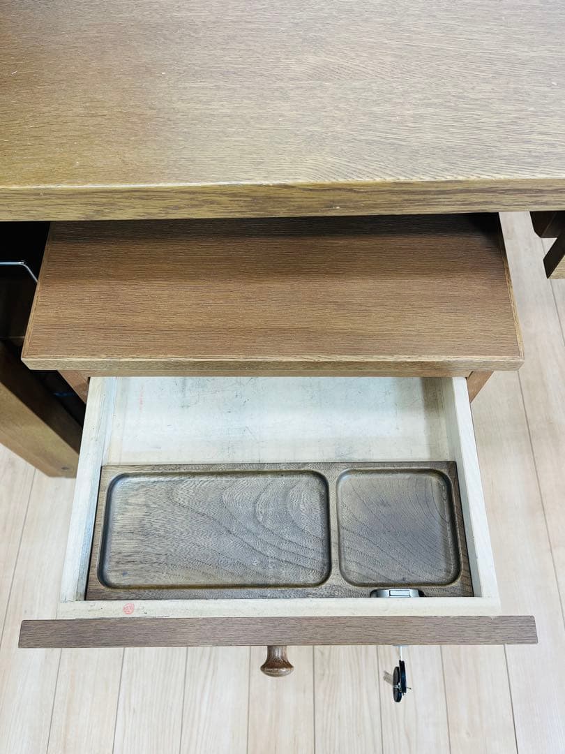 今*川様 カリモク　学習机　袖机　本棚