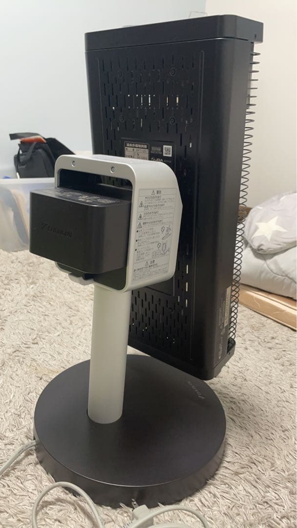 ダイキン　遠赤外線暖房機　電気ストーブ　セラミックヒーター