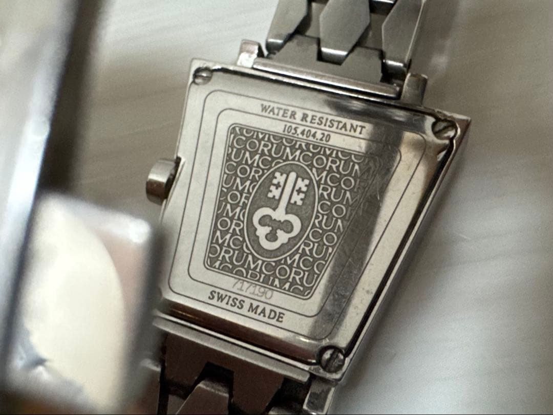 【年末年始割引】CORUM 105.404.20 腕時計