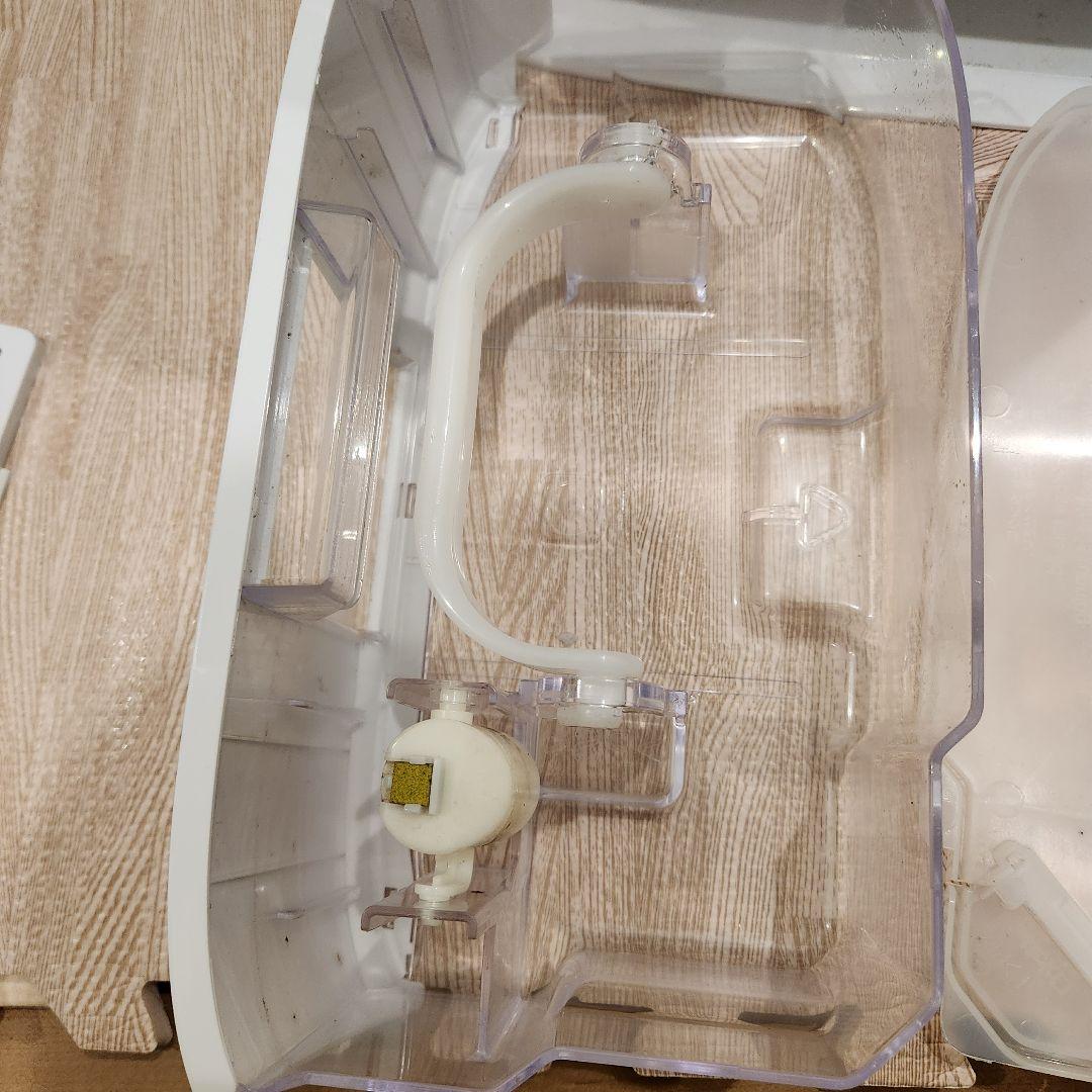 Panasonic 衣類乾燥除湿機F-YZT60 ホワイト 取り外し可能水タンク