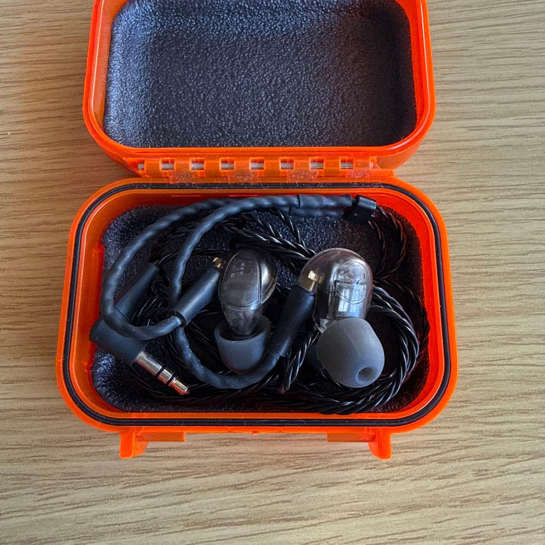 イヤホン Westone Audio UM Pro30