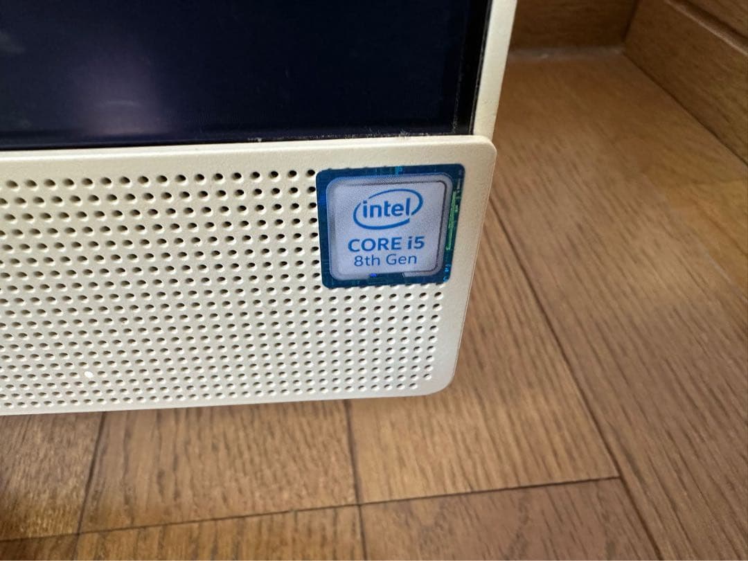 hp モニタ一体型 パソコン　コンピュータ　第8世代Core i5 メモリ8GB