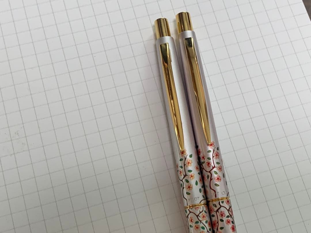 パイロット　花柄　万年筆14K585、ボールペンとシャーペン3本セット