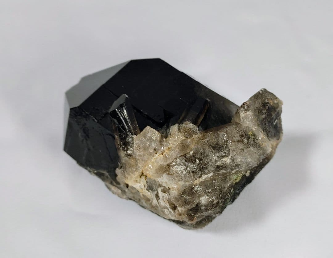 黒水晶　モリオン　結晶 原石