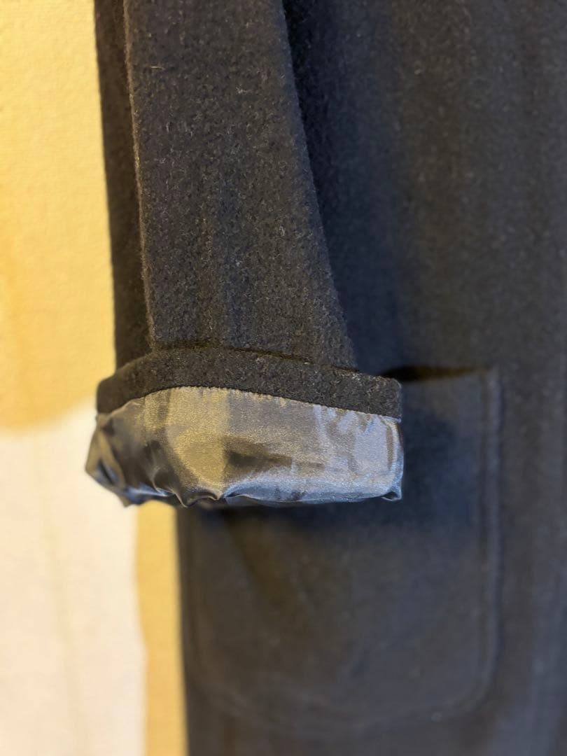 カルバン・ クラインの黒いダッフルコート