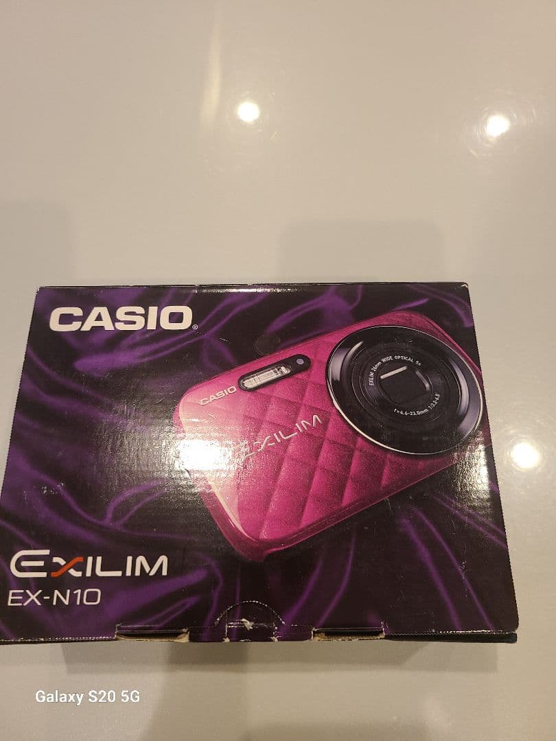 未使用　保管品　CASIO EXILIM コンパクトデジタルカメラ ピンク!
