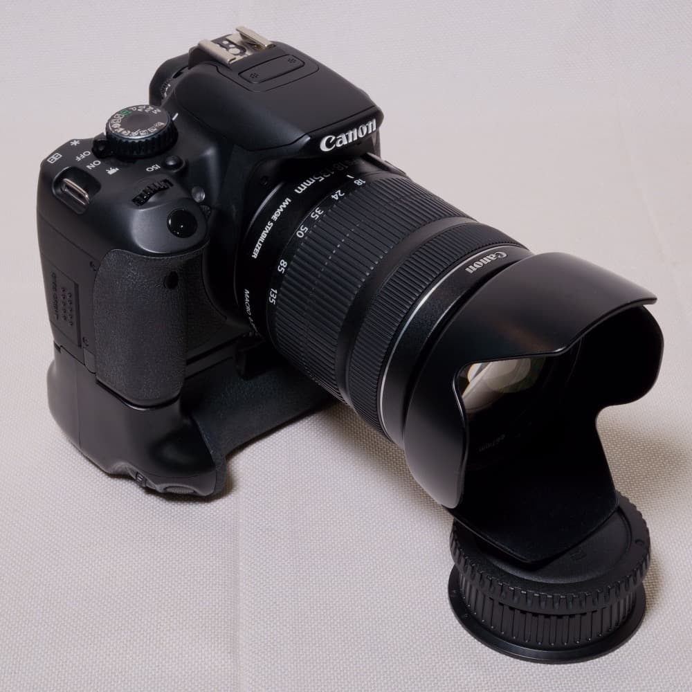 【付属品多数】EOS Kiss X6i + 18-135mmズーム キヤノン