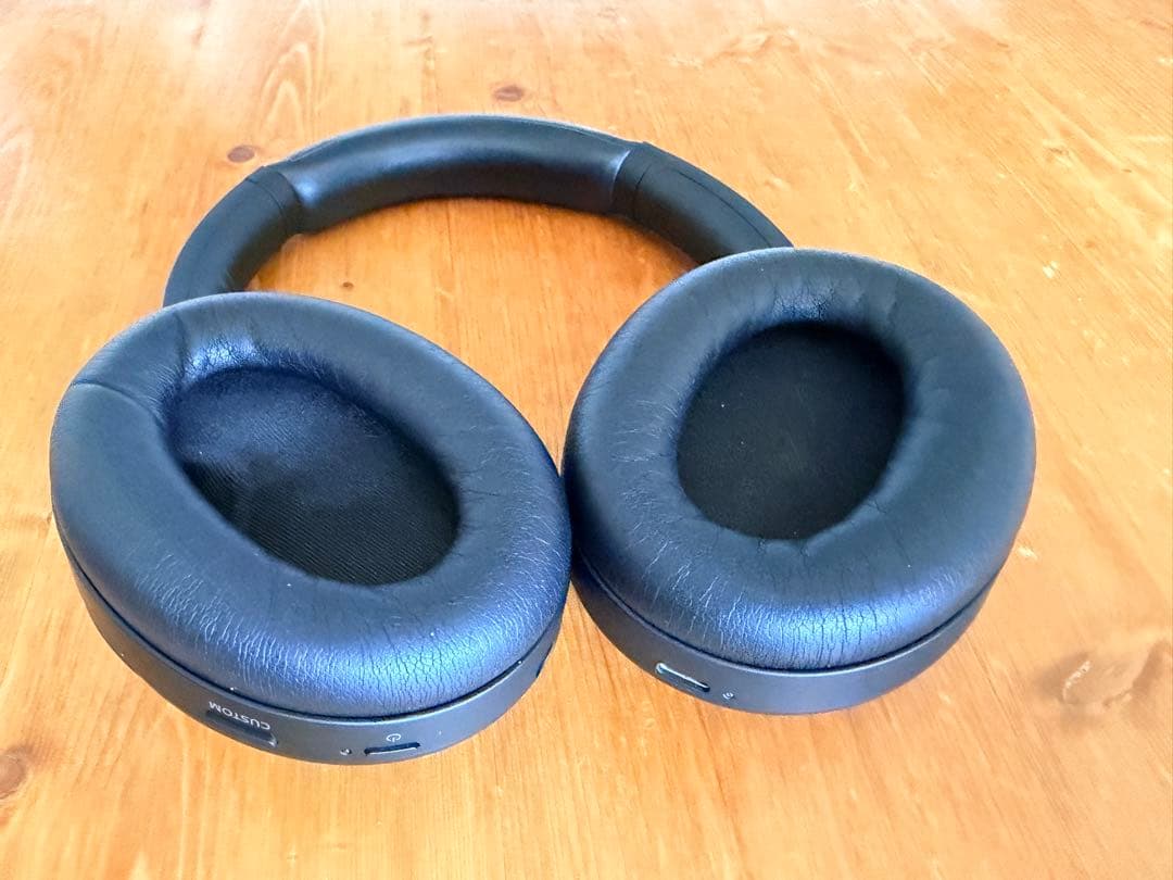 ソニー WH-1000XM4 ワイヤレスヘッドホン ブラック 箱・ケース付